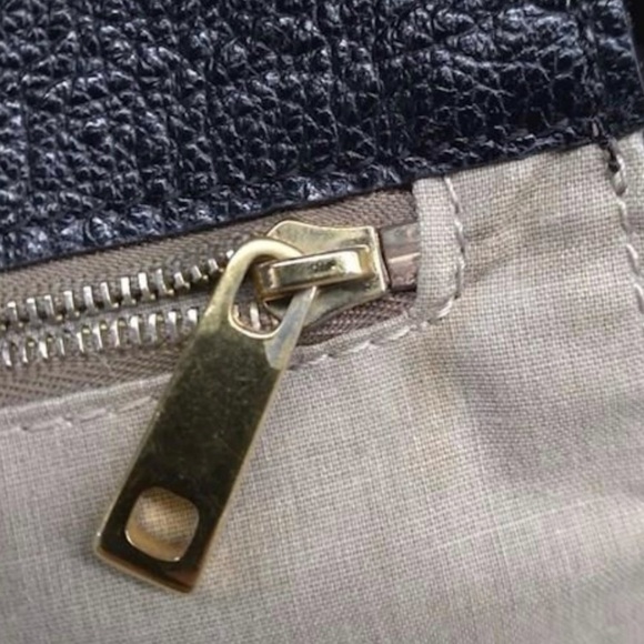 Authentic Marc Jacobs - Picture 5 of 15